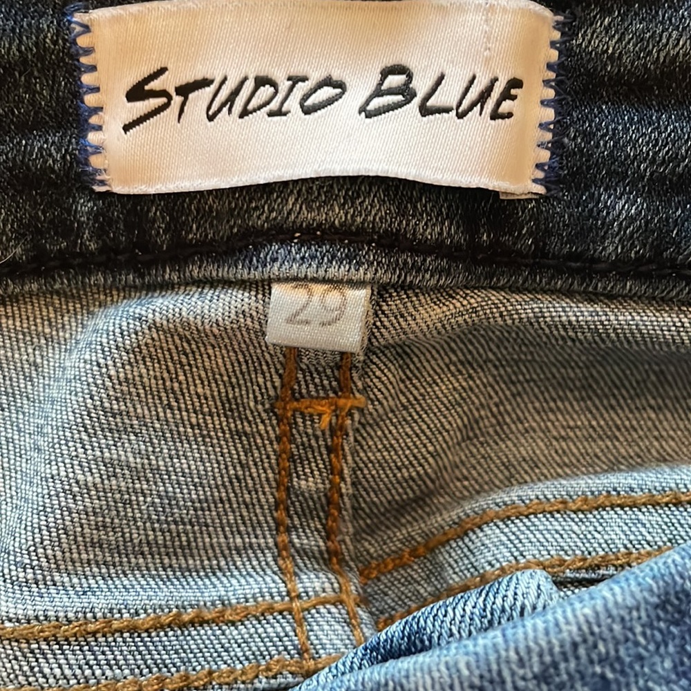 Studio Blue jeans in excellent preowned condition size 29 - Picture 4 of 5